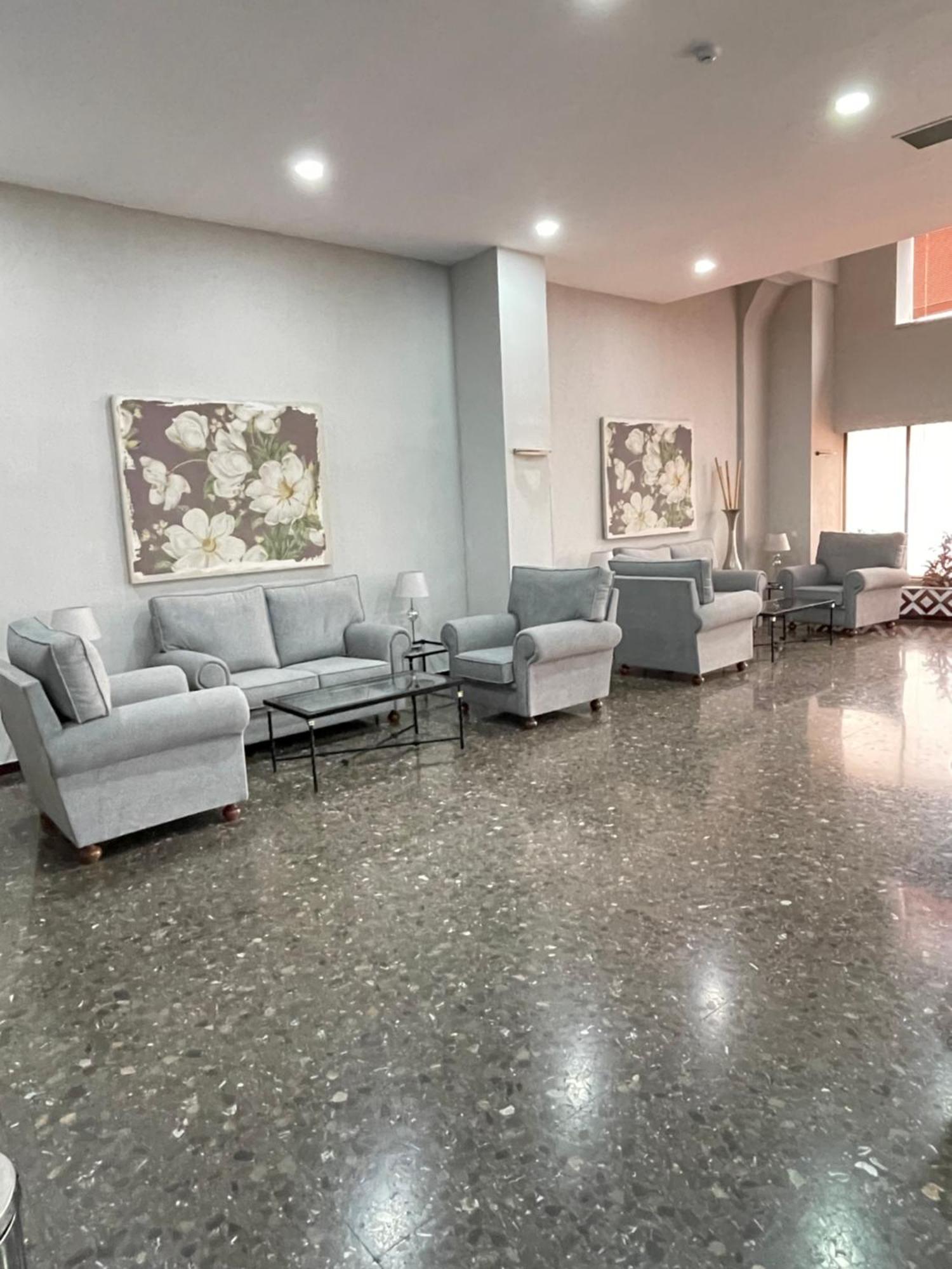 Resitur Luxury Suit 2 Севилья Экстерьер фото