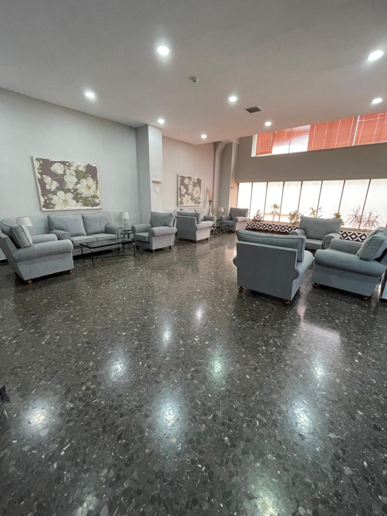 Resitur Luxury Suit 2 Севилья Экстерьер фото